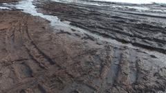 Дороги в селах Переволоцкого района превратились в сплошное «грязевое болото»