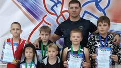 Спортсмены клуба «Борец» в Переволоцком показали отличные результаты на выездных соревнованиях